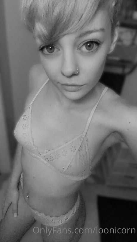 loonicorn erotic actress gallery