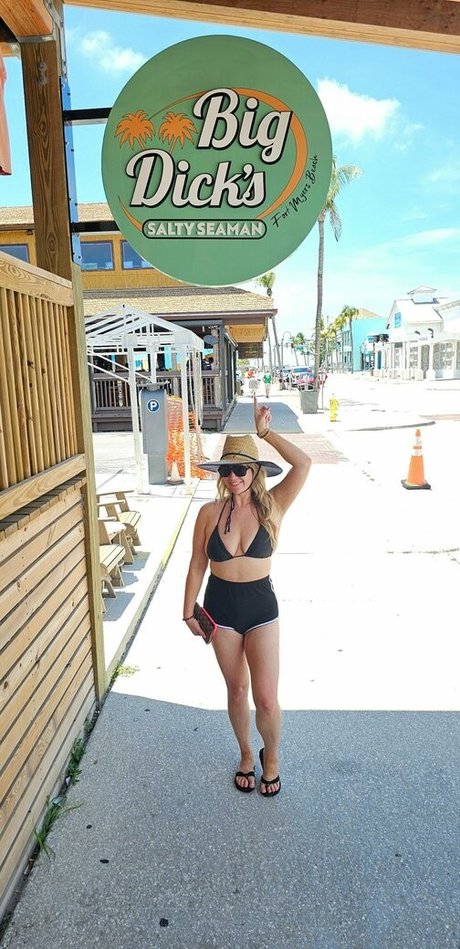 Hotwifejuniper adult actress gallery