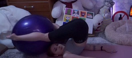 a n i n y a model top images