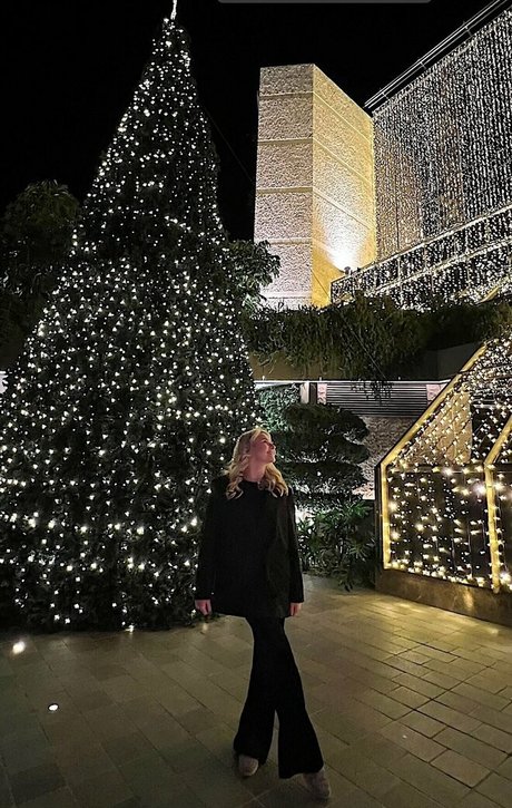 crazy splits model free picture