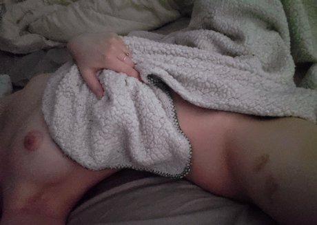 fayewilde pretty model img