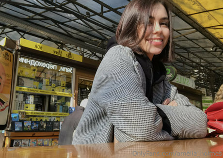 amelia holmes star perfect img