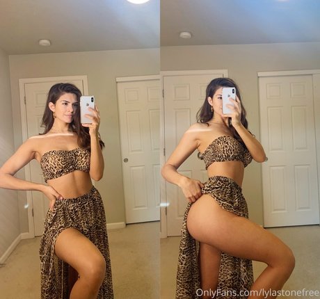 lylastonefree pretty actress galleries