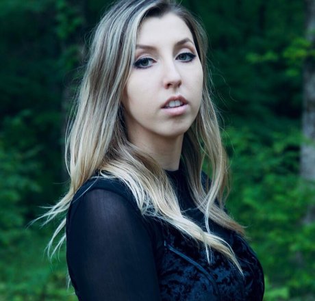 Abigail Cristea actress photo