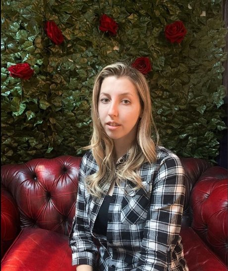 Abigail Cristea star pretty photo