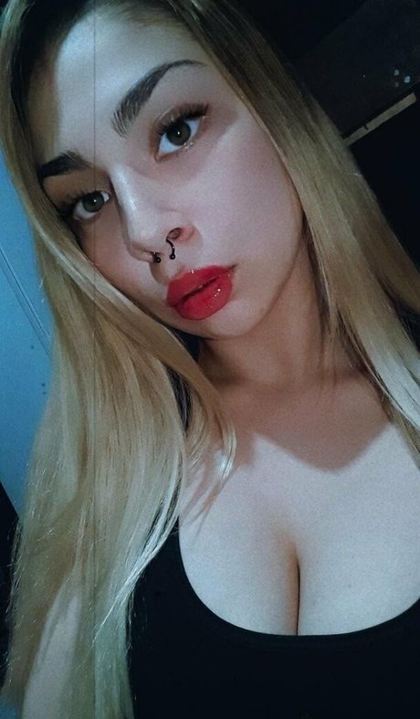 natalybabyy naked model pictures