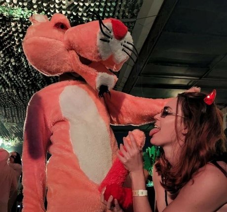 Hintilla Nariely model porn photos