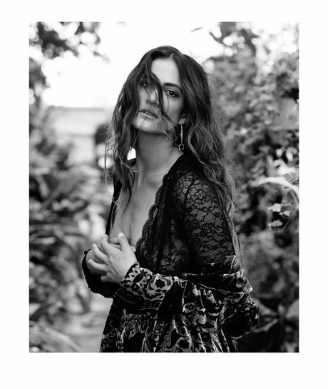 Rona Lee Shimon erotic star pics