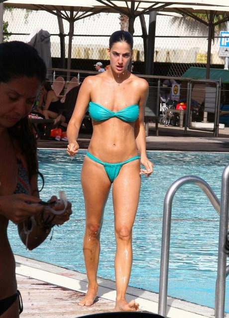 Rona Lee Shimon pretty star images