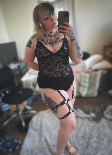 reaghanblackhart model xxx img