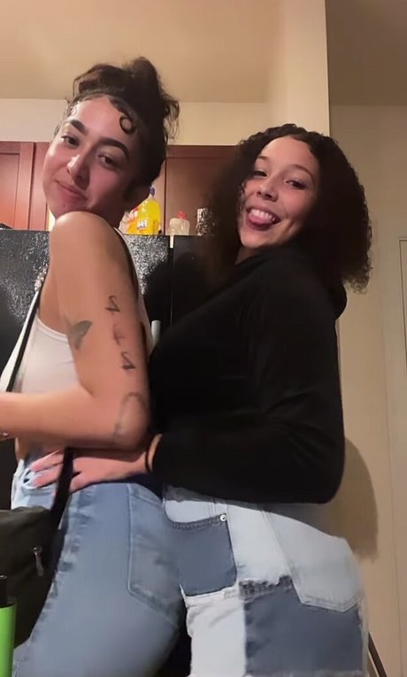 livyyboo18 model sexy images