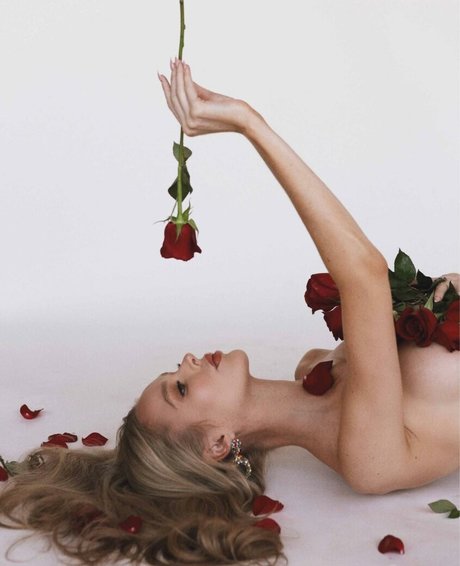 Theresa Goddard model pretty pics