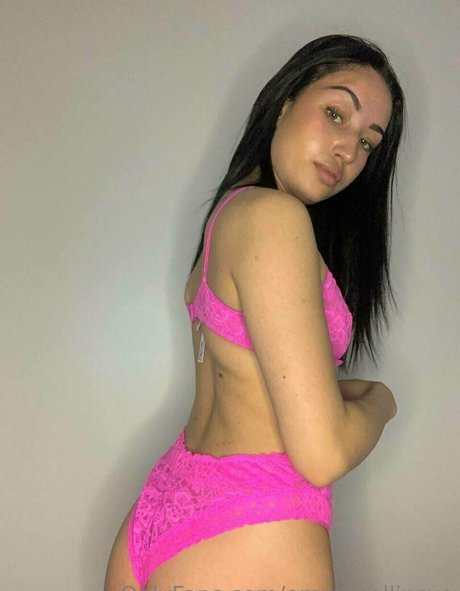 emmacollinsxo free model pics