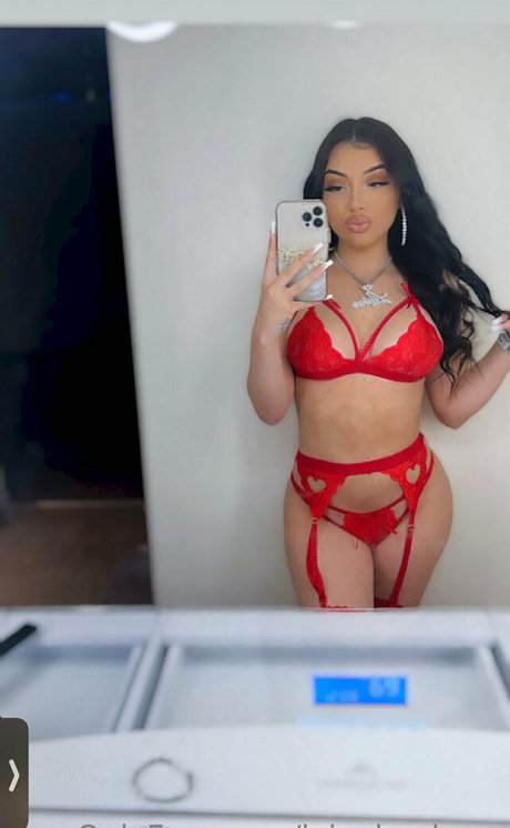 lainabaabyxo art actress photo