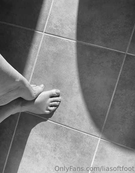 liasoftfoot high quality actress galleries