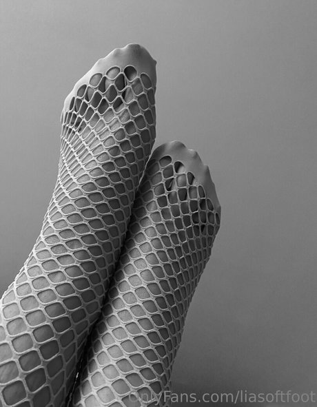 liasoftfoot hot pornstar photo