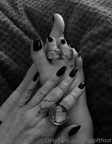 liasoftfoot porn actress pictures