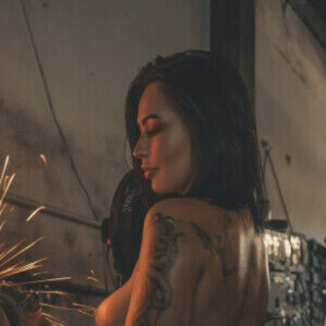 Giulia Veiga naked actress photo