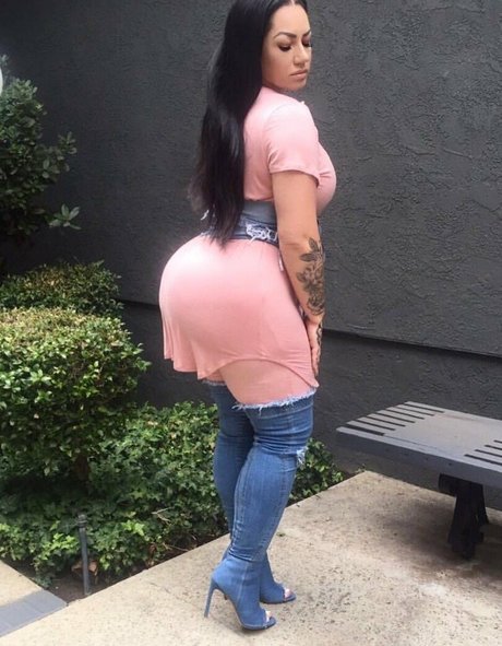 Elke Life xxx pornstar photos