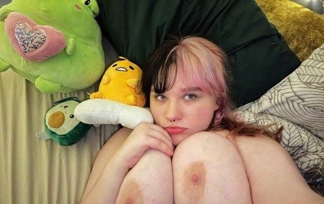 urlocalgothbaby model pretty pics