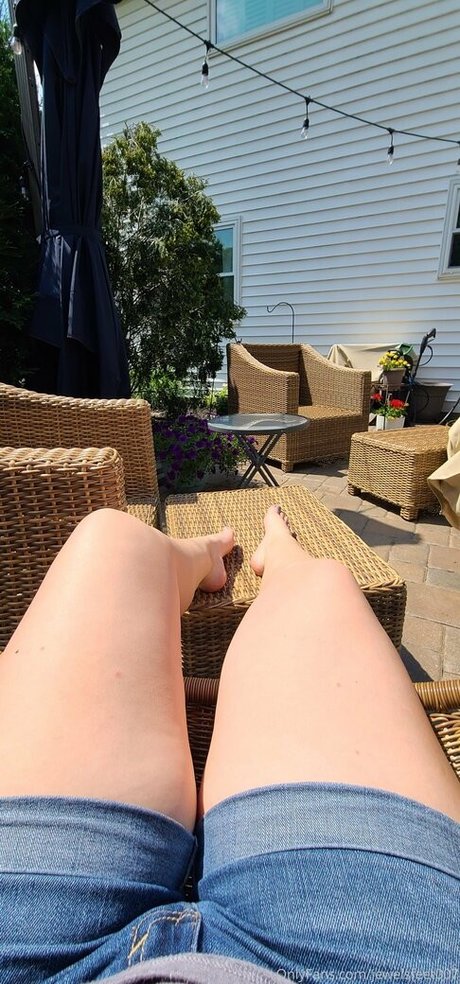 blonde shemale onlyfans free porn photos