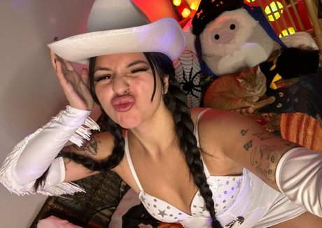 chubby babe onlyfans sexy photos