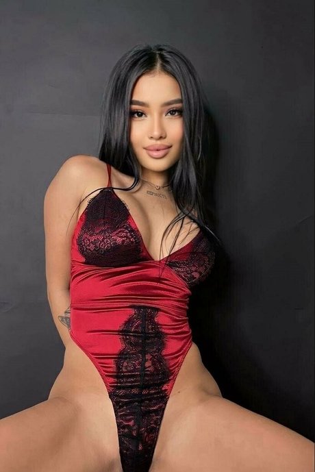 blckmini pornographic actress picture