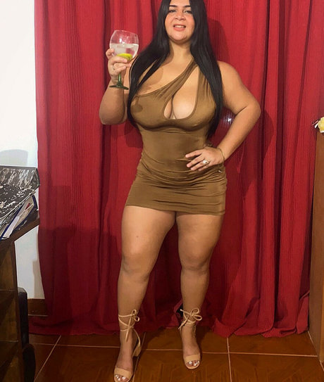 Guada Gamarra beautiful star photos