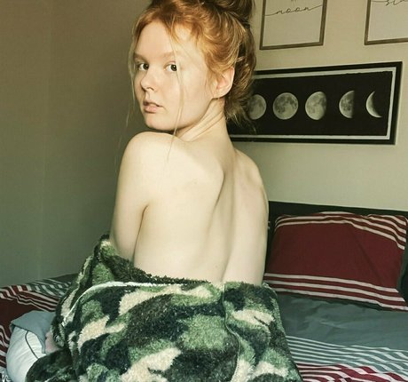 redheadnessbbg model beautiful pictures