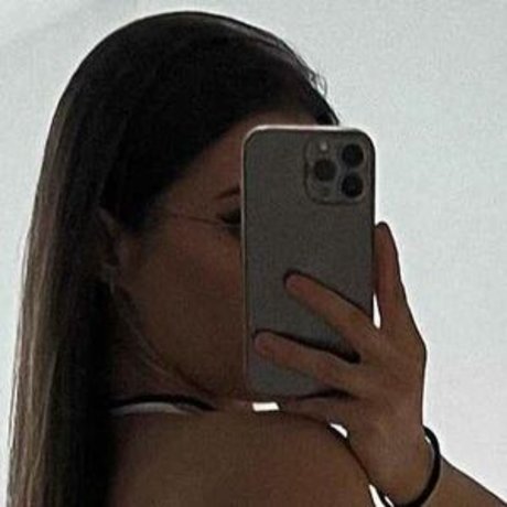 linasphysique actress picture