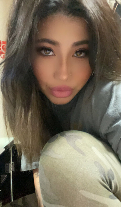 bae geisha model naked images