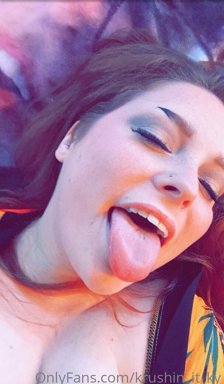 krushin it ky pretty pornstar photo