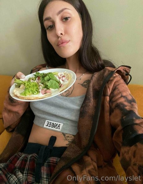 lera jean naked model photos