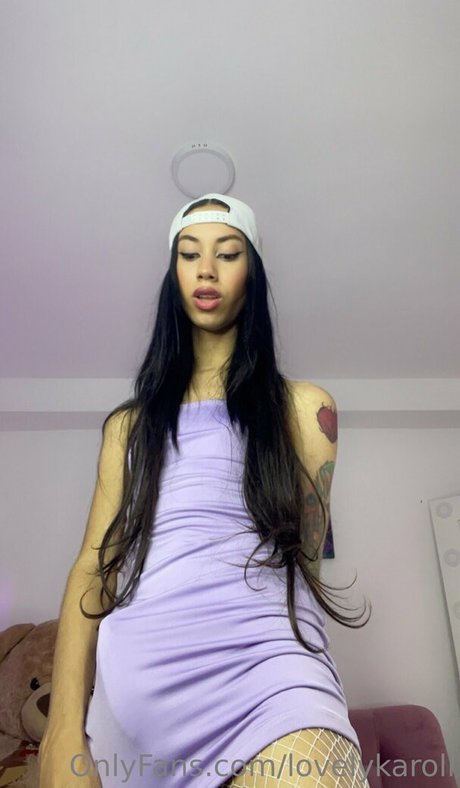 lovelykaroll beautiful actress gallery