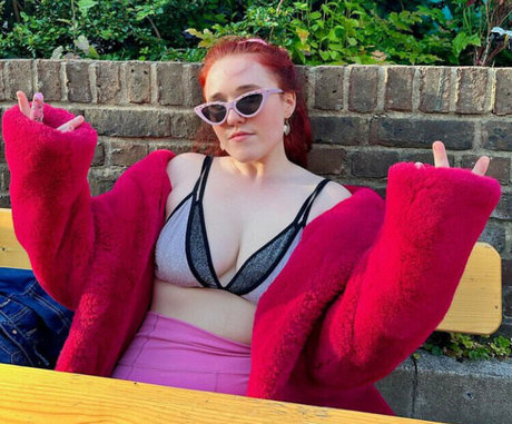 Bailey Grey beautiful pornstar pic