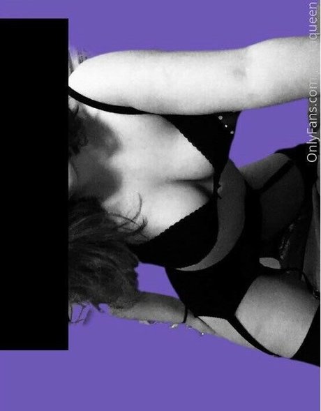 Bailey Grey model art archive