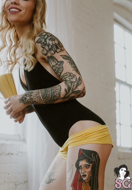 Auric pornstar nude photo