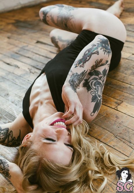 Auric pornstar hd img