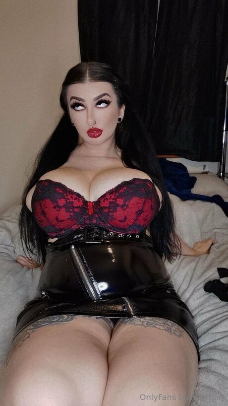 bustyaltgirl exclusive pornstar img