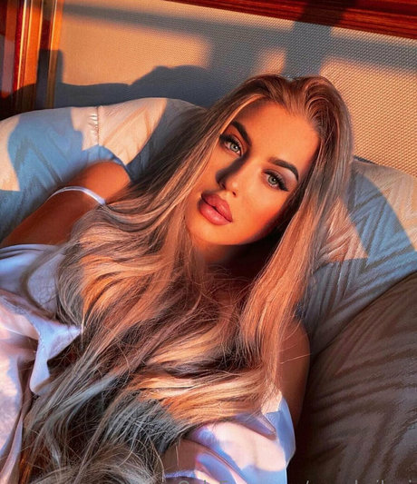 annabarby star best photo