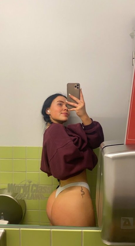 juicyicelandicbooty pretty star photos