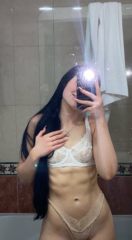 juicyicelandicbooty nudes star image