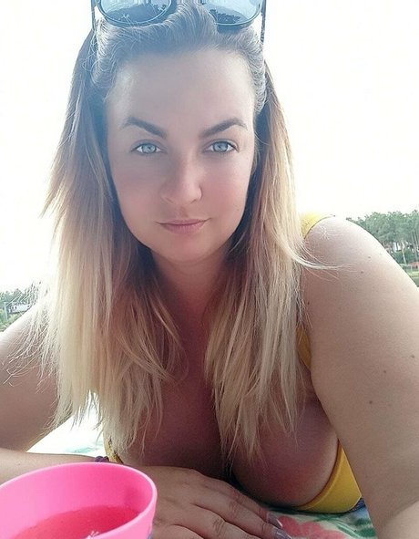 bun with jam star adult photos