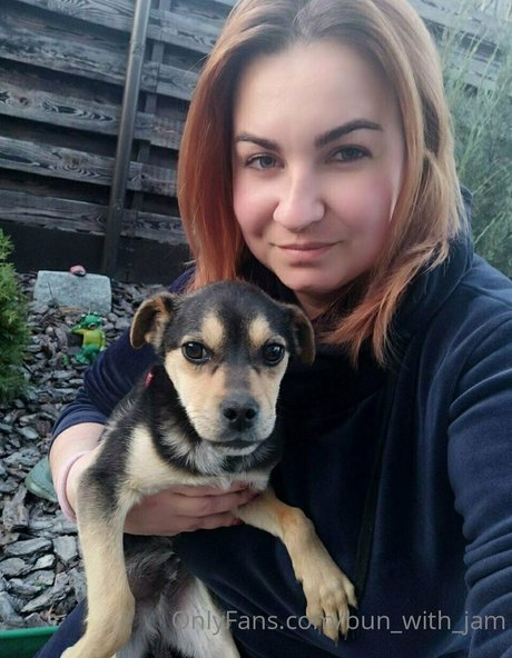 bun with jam hd model pics