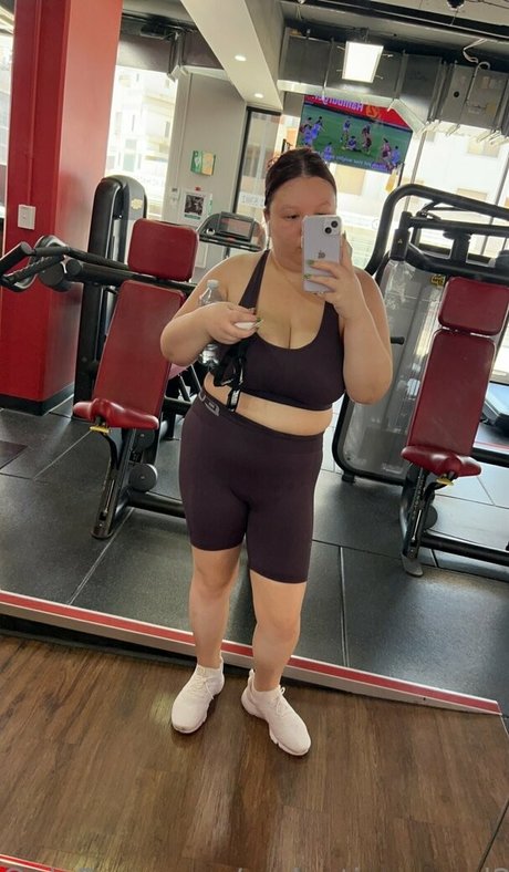 brattyprincess25 hot star pics