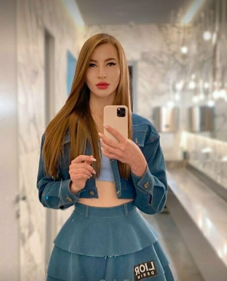 van daa hd actress image