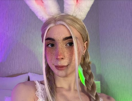 Melissaober pornographic actress pic