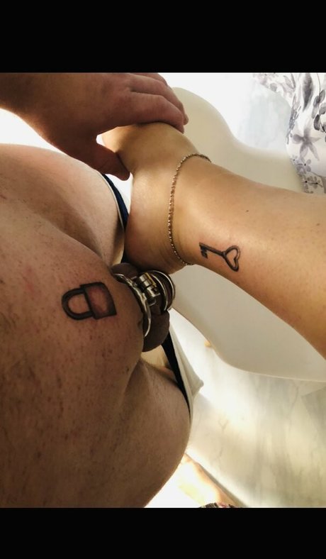 QOSarah pornstar top pics