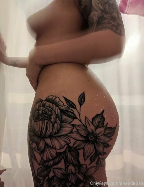 anondb813 model adult photo