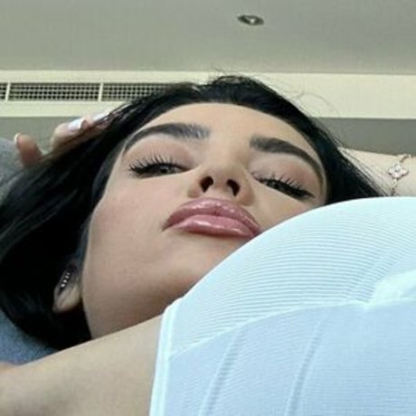 melindalondon star nude images